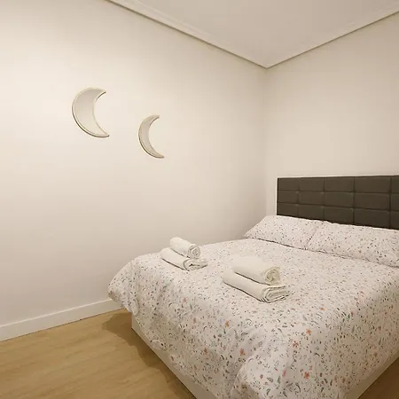 Apartment In Donostia Well Connected Downtown