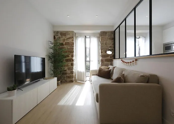 In Donostia Well Connected Downtown Pasajes Ancho